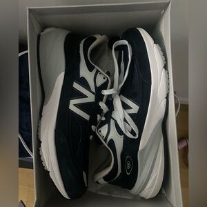 Used New Balance 990 v6 size 11